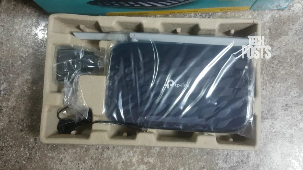 Archer C20 TP LInk AC750 Ports Unboxing